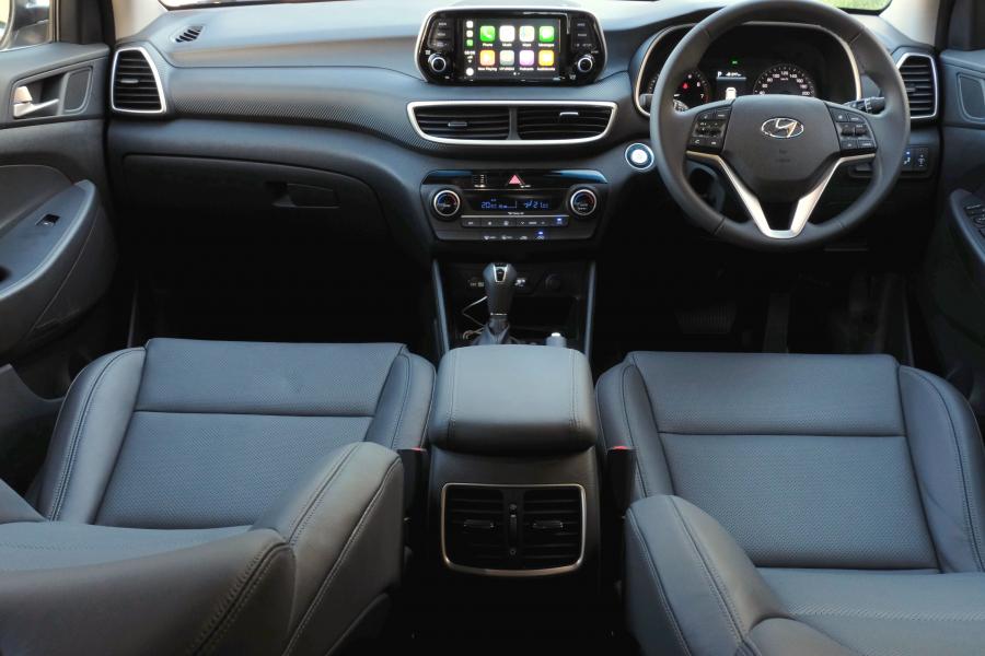 Торпедо Hyundai Tucson Sport (TL) 2019 года  (ZA) (фото 3 из 9)